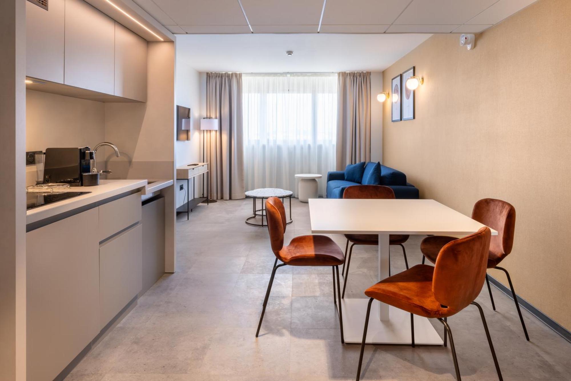 Sevenline Purpan Toulouse 툴루즈 외부 사진